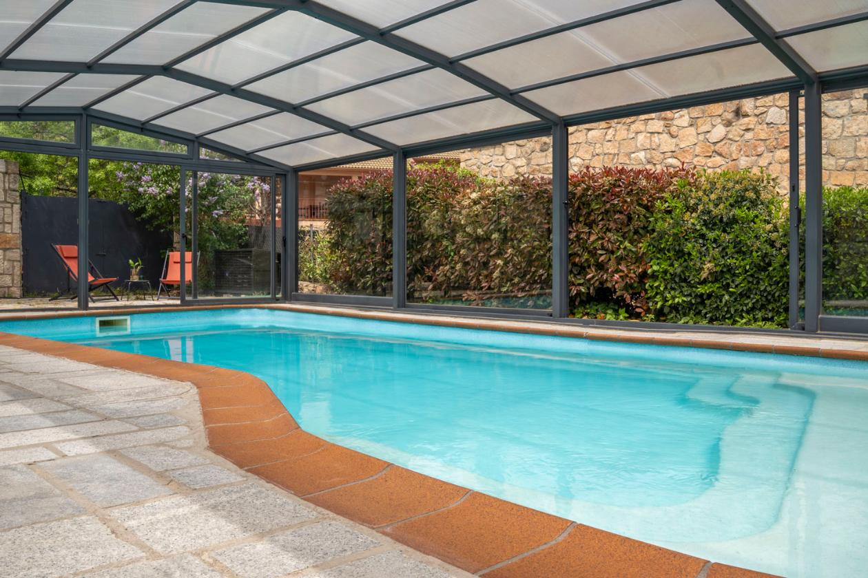 01 - PISCINA CON ESCALONES