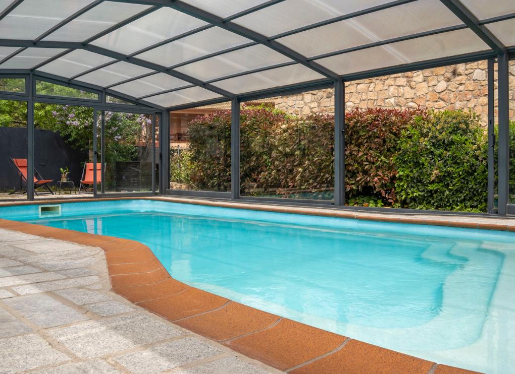 01 - PISCINA CON ESCALONES