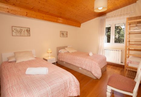 15 HABITACION CAMAS SIMPLES