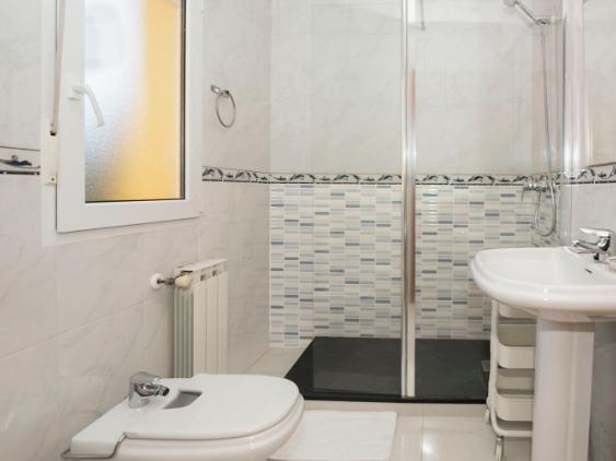 19 BAÑO HABITACION PRINCIPAL