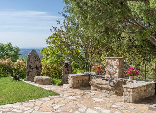 21 JARDIN CON FUENTE