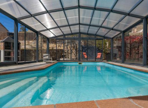 23 PISCINA ESCALERAS
