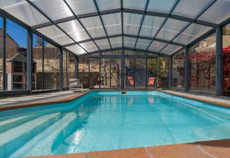 23 PISCINA ESCALERAS